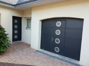 Porte_de_garage_sectionnelle
